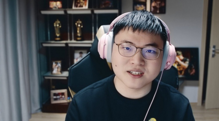 Uzi在切尔西比赛中状态火爆，高光表现引发热议！